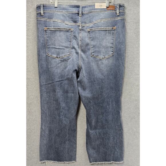 NEW Judy Blue Straight Fit Distressed Jeans Size 20W - Picture 2 of 5